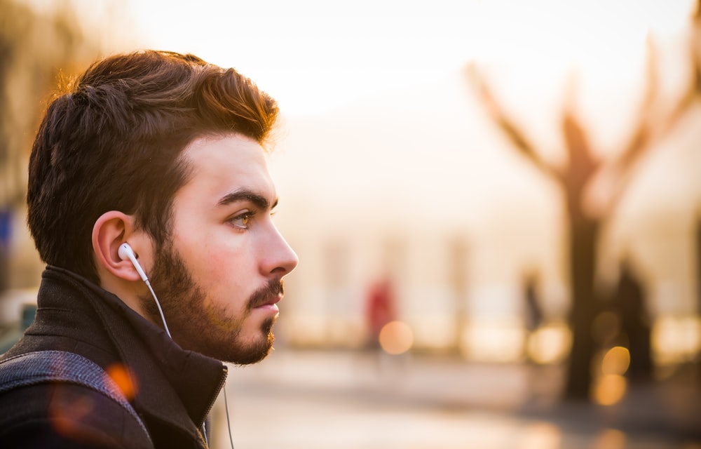 Earphone, headphone, harms of using headphone,